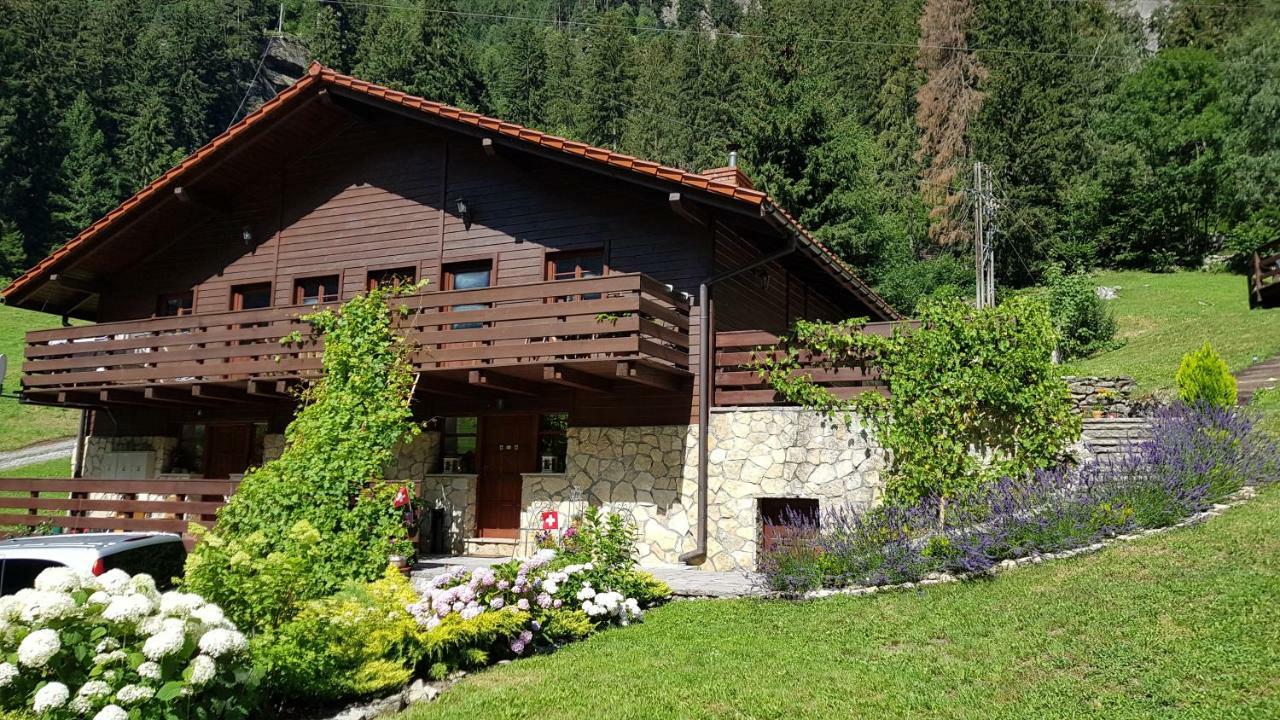 Lupshalte Villa Wassen Exterior foto